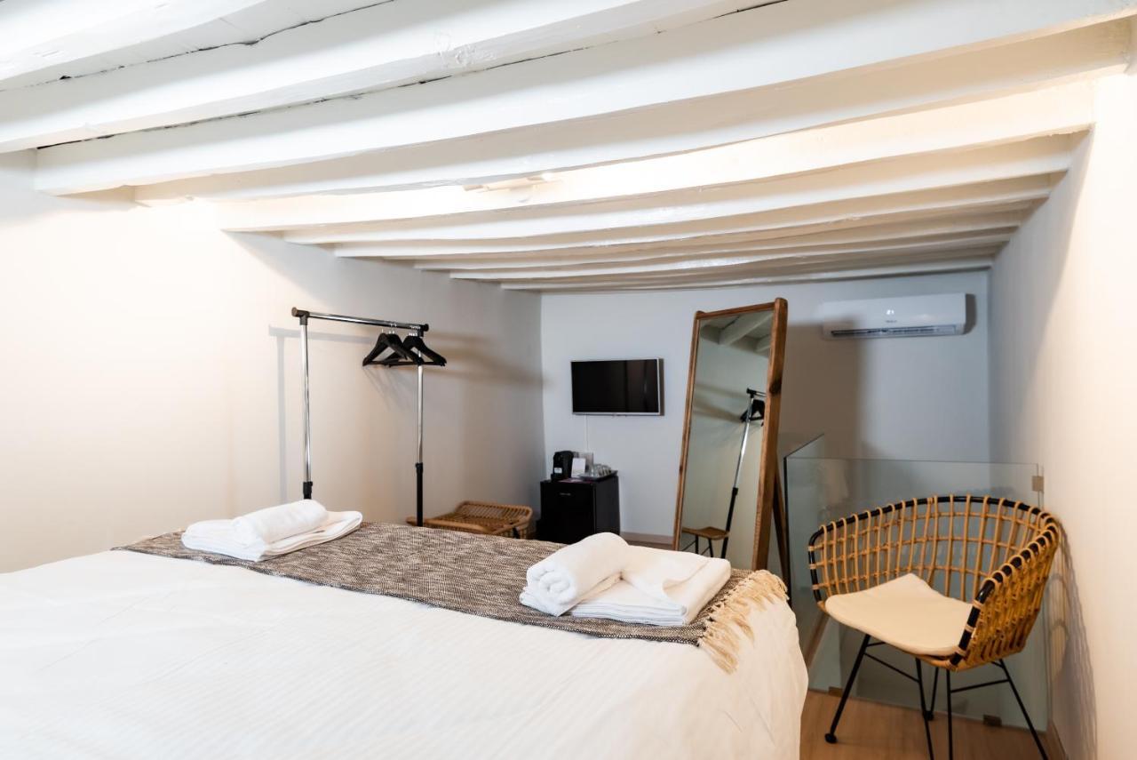 Guru Accommodations Mykonos Town Exterior photo