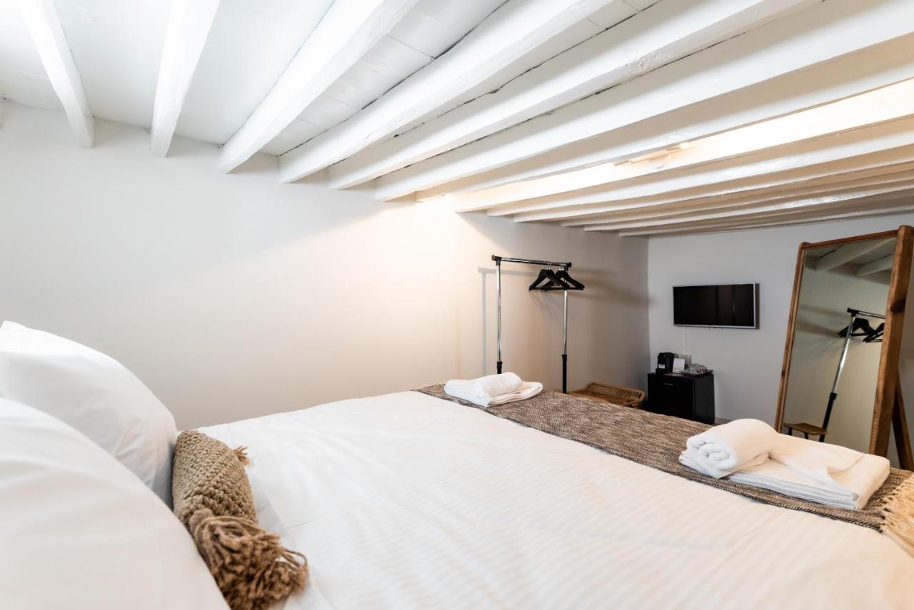 Guru Accommodations Mykonos Town Exterior photo